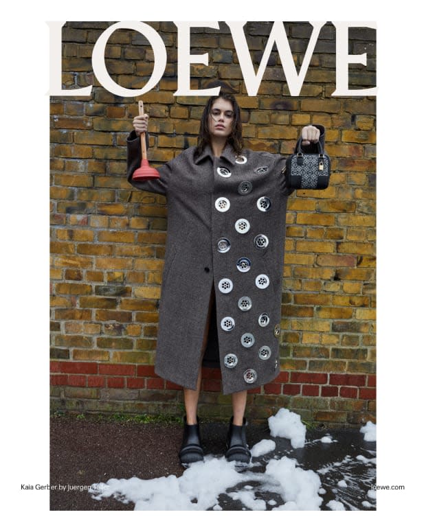 <p>Kaia Gerber for Loewe Pre-Fall 2022.</p><p>Photo: Juergen Teller/Courtesy of Loewe</p>