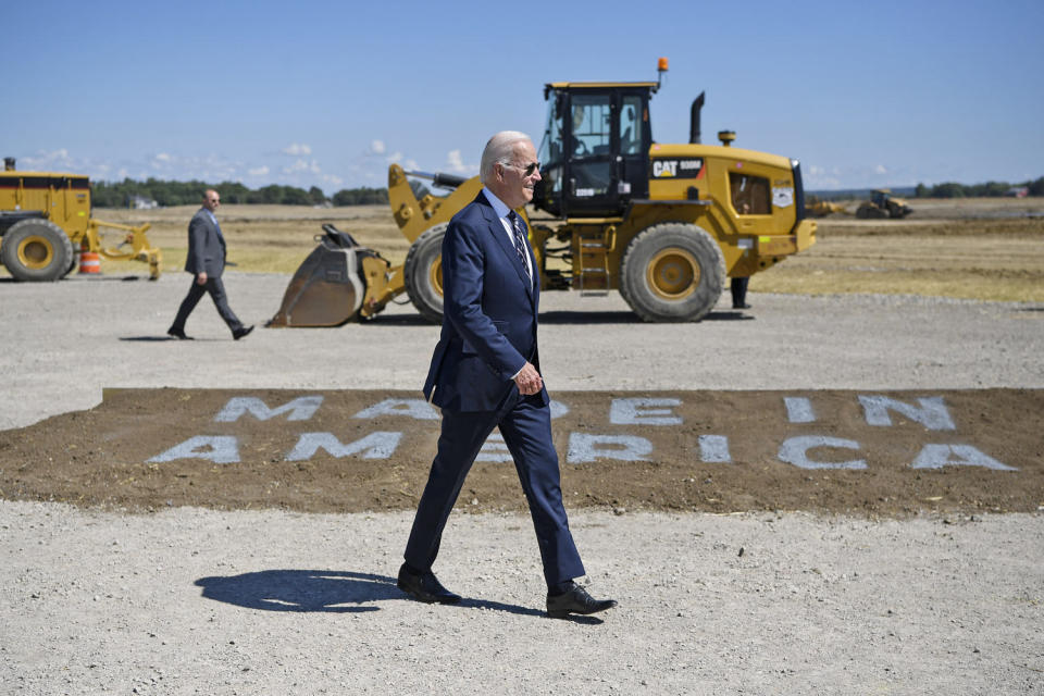 President Joe Biden arrives for a groundbreaking ceremony near New Albany, Ohio, in 2022.  (Gaelen Morse / Bloomberg via Getty Images file)