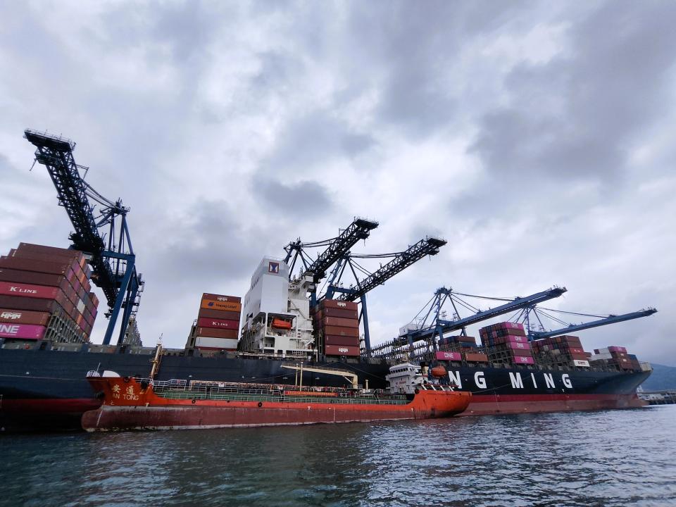 Photo of B24 biofuel delivered to MV. YM Utility at a port in Yantian, Shenzhen