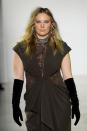 <p>The hair at Tadashi Shoji had a similar vibe, instead weaving ribbons into the accent braids.</p>