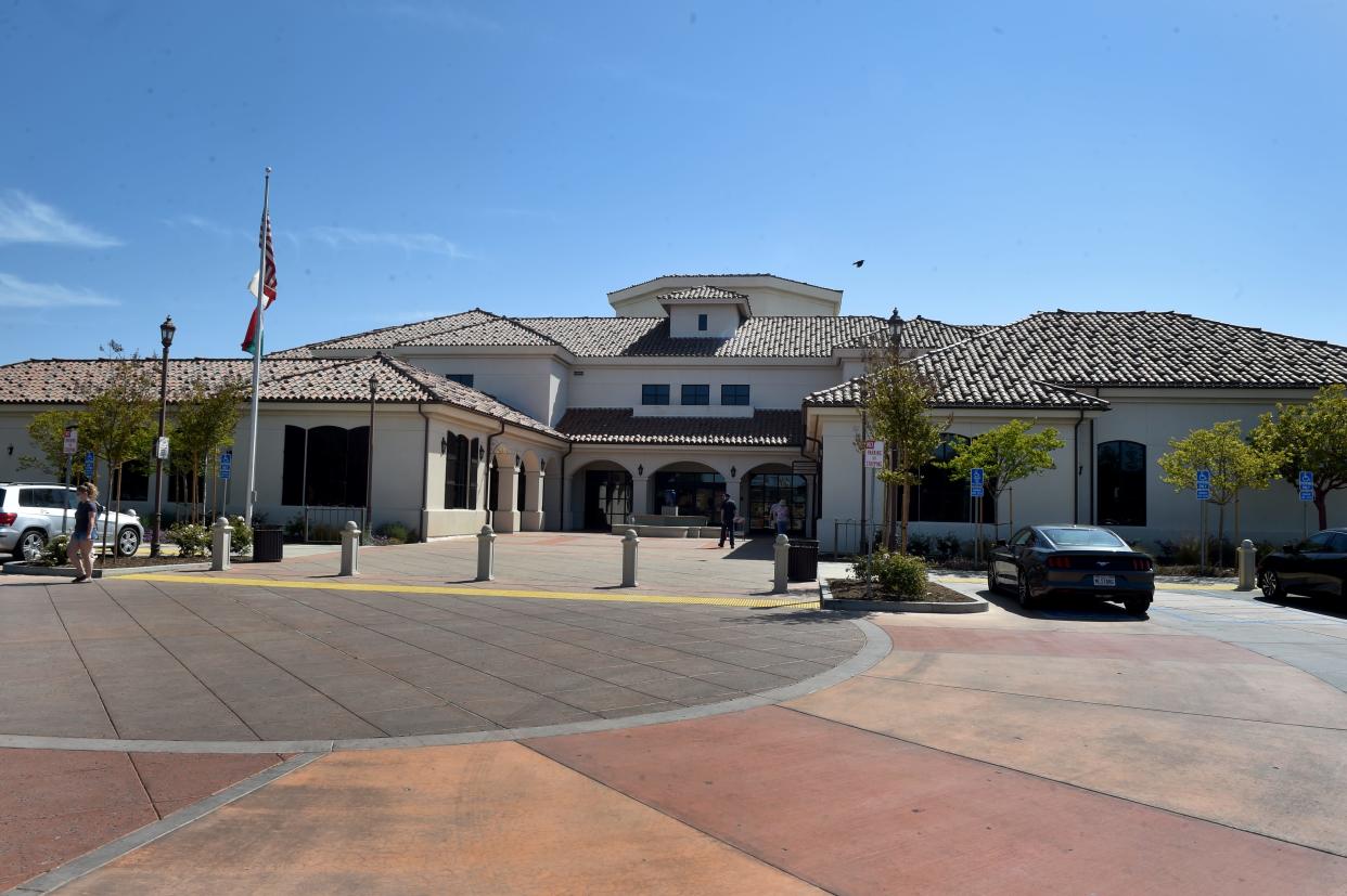 The Camarillo Public Library won a grant to host a series of workshops on environmental issues, some aimed at kids and teens.