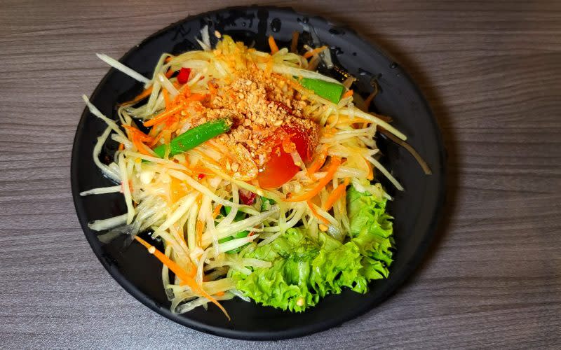 Soi Aroy Papaya salad