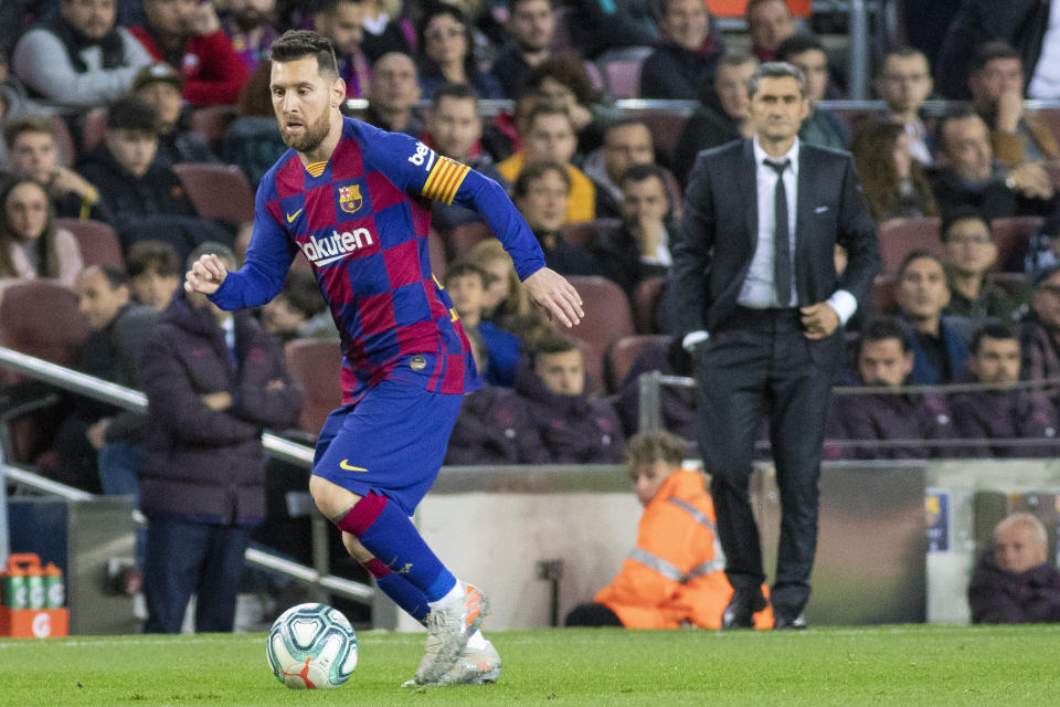 Lionel Messi and Ernesto Valverde are on upset alert as Barcelona visits Atletico Madrid. (Photo by Tim Clayton/Corbis via Getty Images)