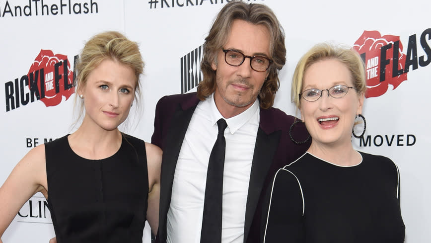 Meryl Streep (R), with daughter Mamie Gummer (L) and Rick Springfield. Photo: Getty