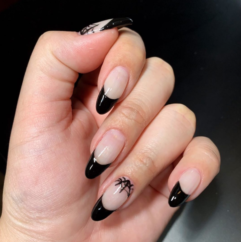 <p>@nailartbysig</p><p>Gotta hand it to <a href="https://www.instagram.com/nailartbysig/" rel="nofollow noopener" target="_blank" data-ylk="slk:@nailartbysig;elm:context_link;itc:0;sec:content-canvas" class="link ">@nailartbysig</a>, whose classy look still has a pop of creepy-crawly surprise!</p><p><strong>Related: </strong><a href="https://www.yahoo.com/lifestyle/30-rad-80s-costume-ideas-210100508.html" data-ylk="slk:80s Costume Ideas;elm:context_link;itc:0;sec:content-canvas;outcm:mb_qualified_link;_E:mb_qualified_link;ct:story;" class="link  yahoo-link"><strong>80s Costume Ideas</strong></a></p>