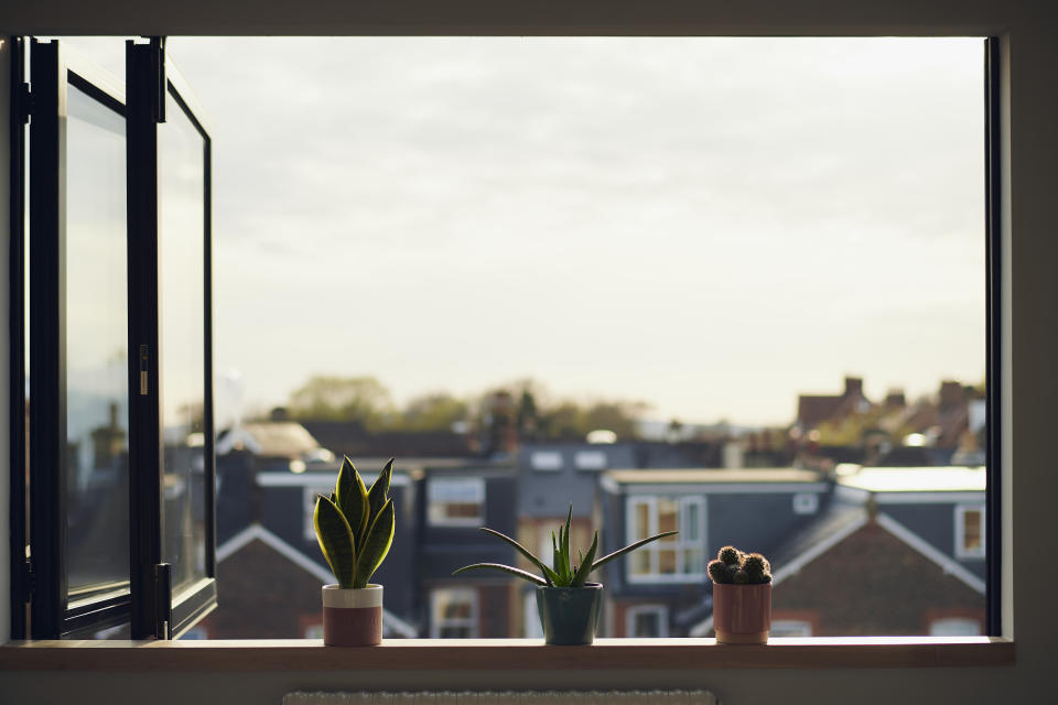 Window open hot day. (Getty Images)