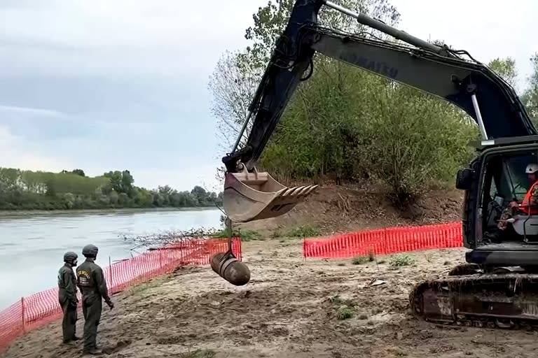 Bomba de 450 kilos en el río Po