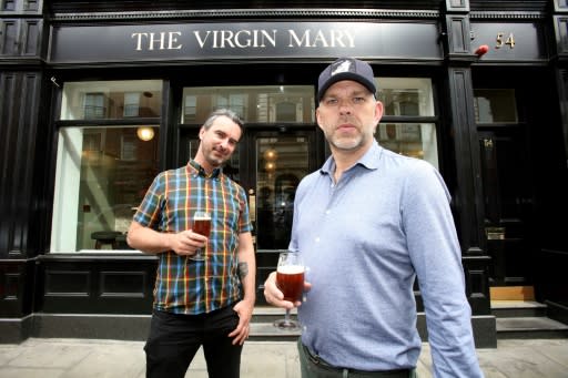 Pub co-owners Oisin Davis (L) and Vaughan Yates, who work in the drinks industry, said they had noticed non-alcoholic options increasingly appearing on menus and decided there could be a niche for a no-alcohol pub