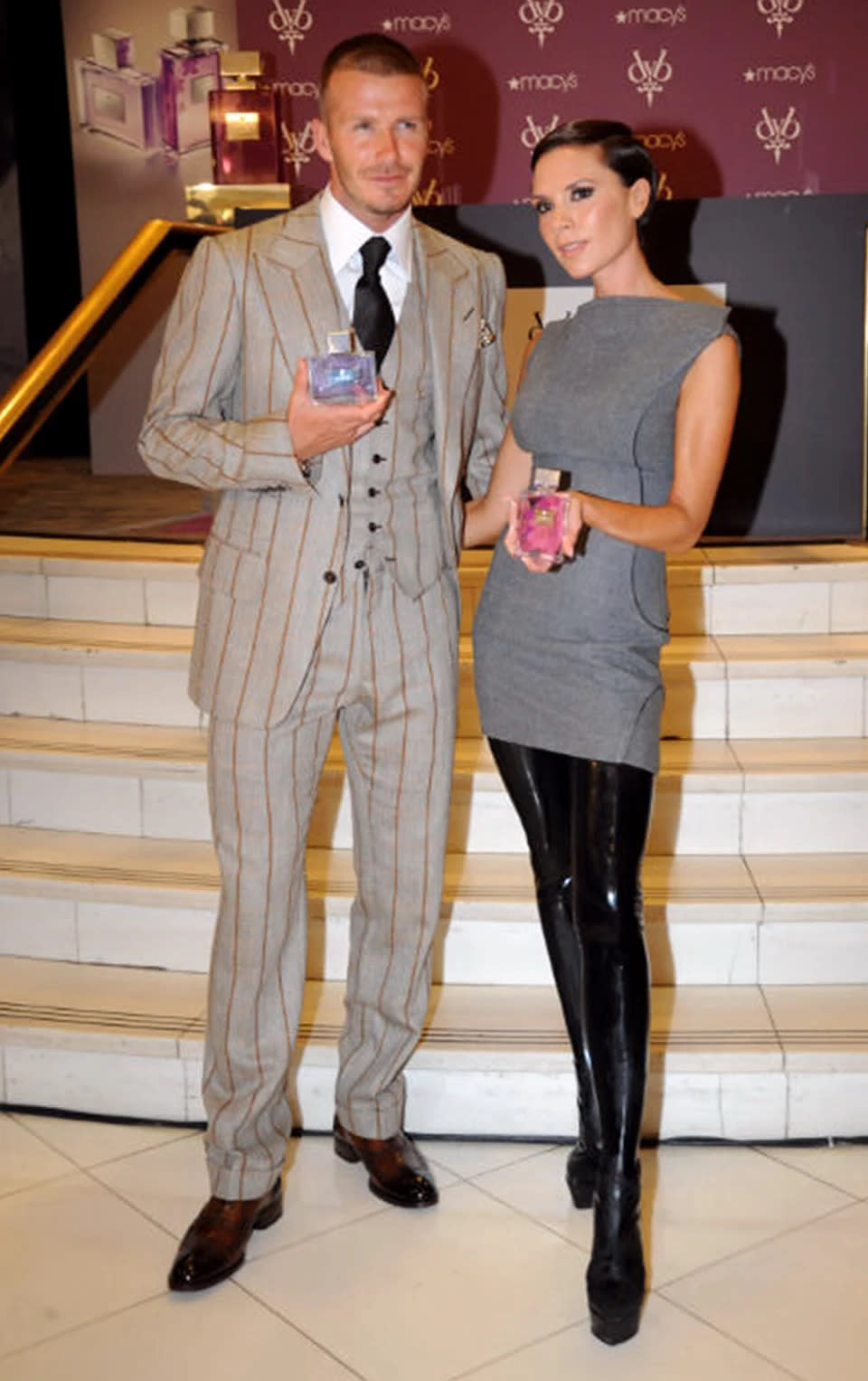 Das Power-Paar untermauert seinen Modestatus mit dem Launch von „Beckham Signature“. (Getty Images)