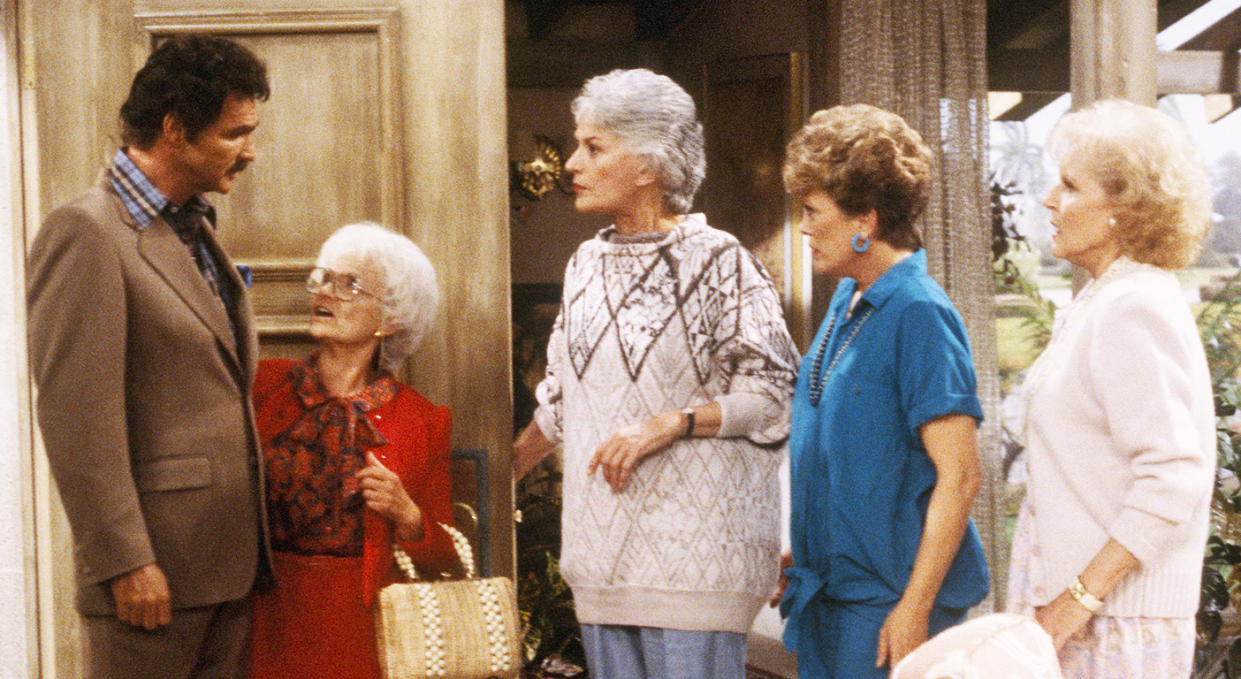 Burt Reynolds guests on “The Golden Girls.” (Photo: ABC Photo Archives/ABC via Getty Images)