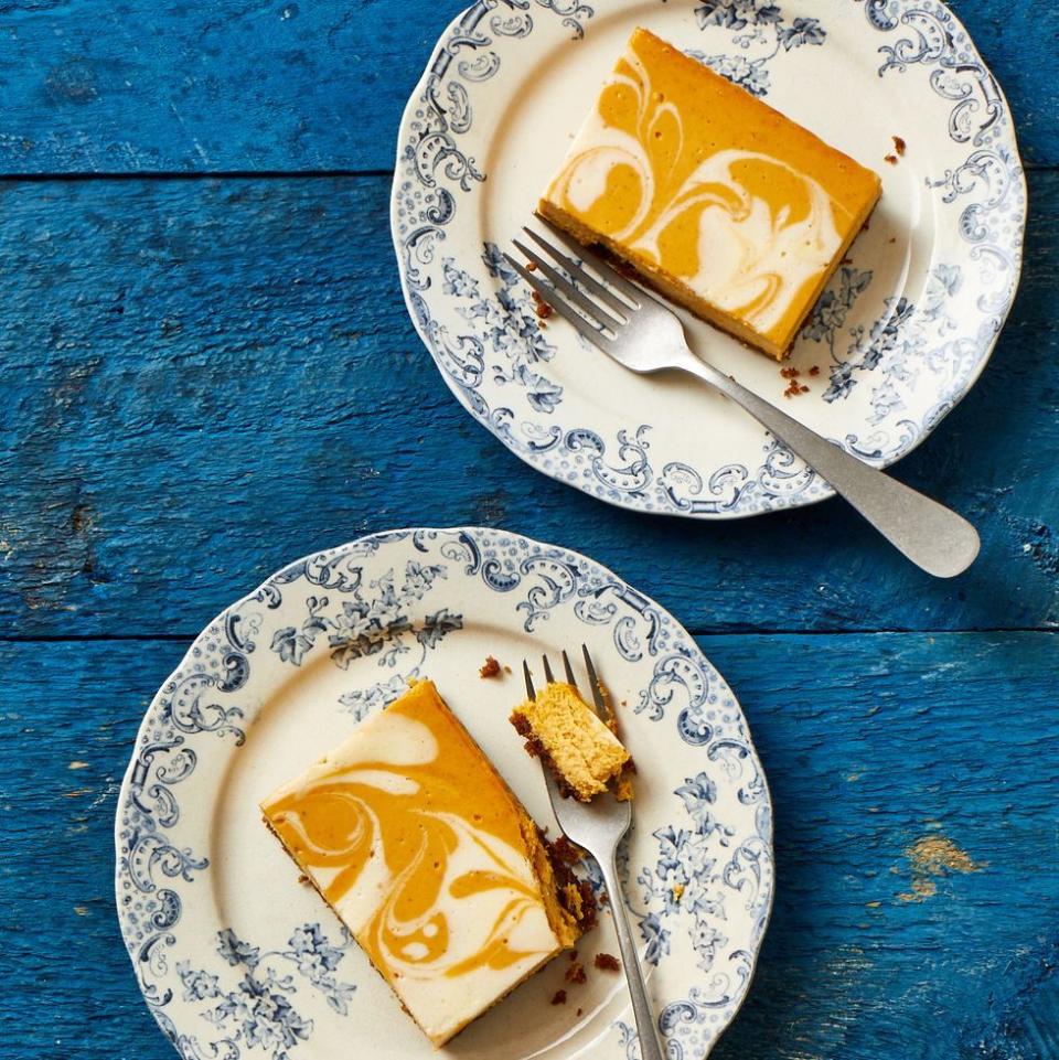 Pumpkin Cheesecake Bars