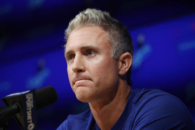 Dodgers' Chase Utley announces retirement after 15 years in MLB