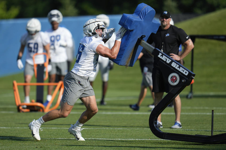 Detroit Lions linebacker Jack Campbell runs a drill during an NFL football practice in Allen Park, Mich., Sunday, July 23, 2023. (AP Photo/Paul Sancya)