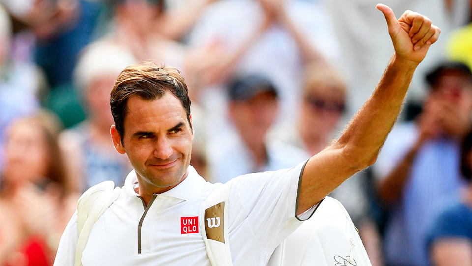 Roger Federer thanking the crowd.