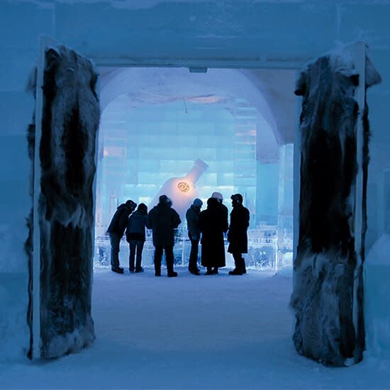 hd-201312-a-ice-bars-icehotel.jpg