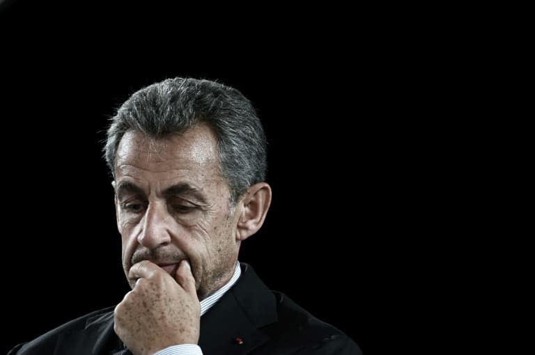 L'ancien président Nicolas Sarkozy, le 8 octobre 2021 à Bordeaux - Philippe LOPEZ © 2019 AFP
