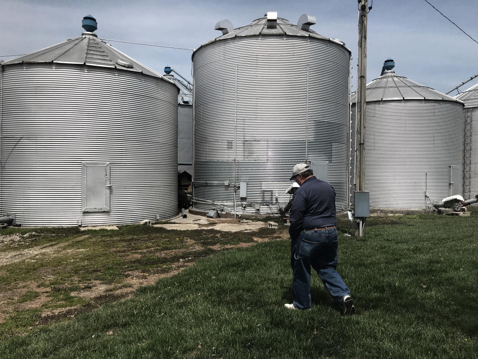 Daryl Cates, a corn and soybean farmer, at his farm in Columbia, Ill. (Photo: Holly Bailey/Yahoo News)