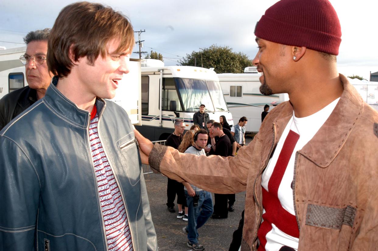 Jim Carrey and Will Smith during Nickelodeon's 16th Annual Kids' Choice Awards 2003 - Backstage at Barker Hangar in Santa Monica, CA, United States. (Photo by Jeff Kravitz/FilmMagic)