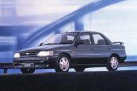 <p>Fans of <strong>saloon cars with rear wipers</strong> will appreciate the Mk3 Ford Orion. Though less useful than a wiper on a hatchback or estate, a rear wiper can be handy when reversing in the rain. These are a couple of sentences you never thought you’d read in an Autocar story. </p>