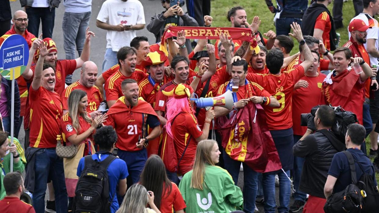 Friedliches Fußballfest in Gelsenkirchen