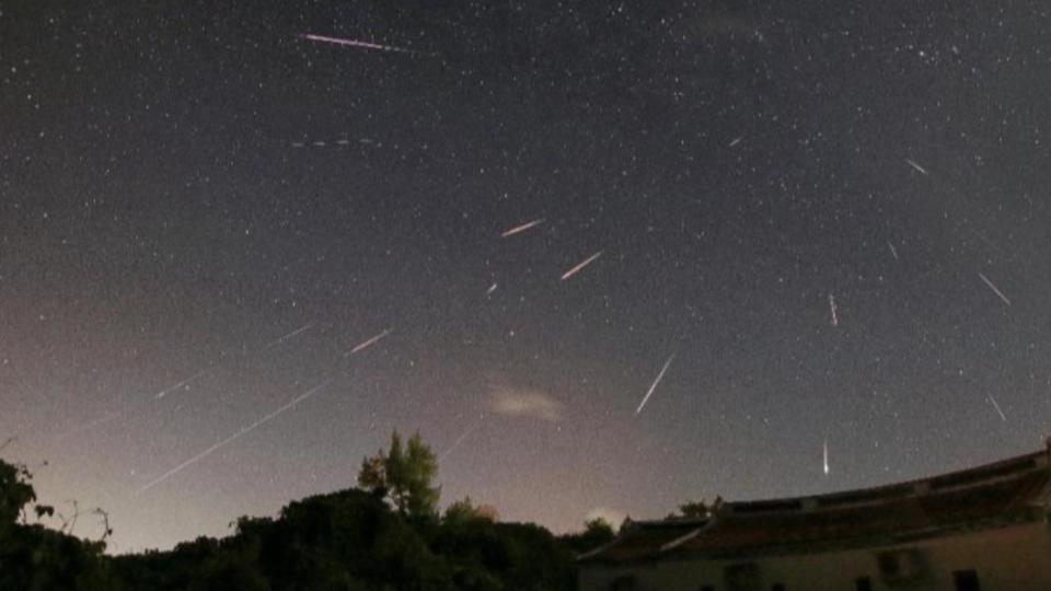 「英仙座流星雨」即將登場。（圖／翻攝自台北市立天文科學教育館）