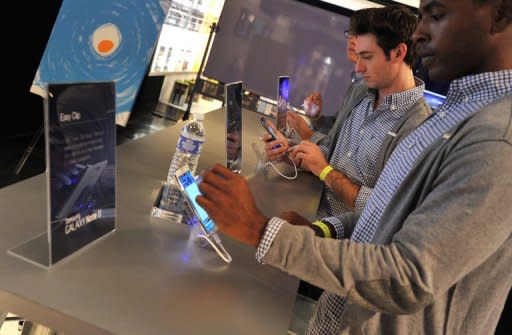 Samsung launches the Galaxy Note II at Skylight at Moynihan Station in New York last month. Samsuing's share of worldwide smartphone sales has leapfrogged Apple to 31.3%