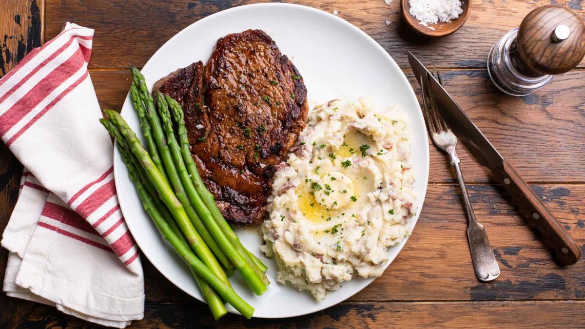 Artificial intelligence used to cook 'perfect' steak in 3 minutes