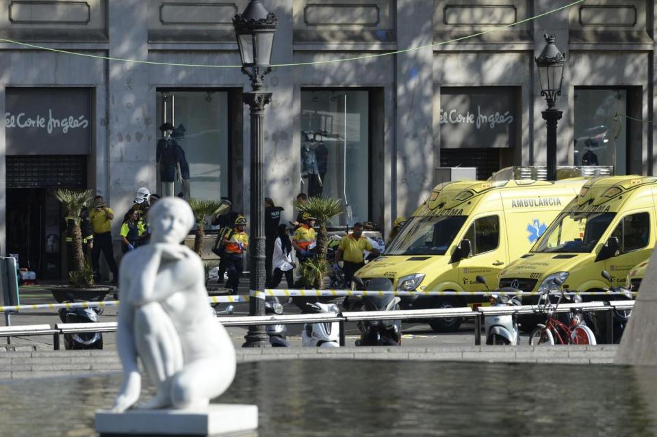 Paramedics treat victims in Barcelona (AFP/Getty Images)