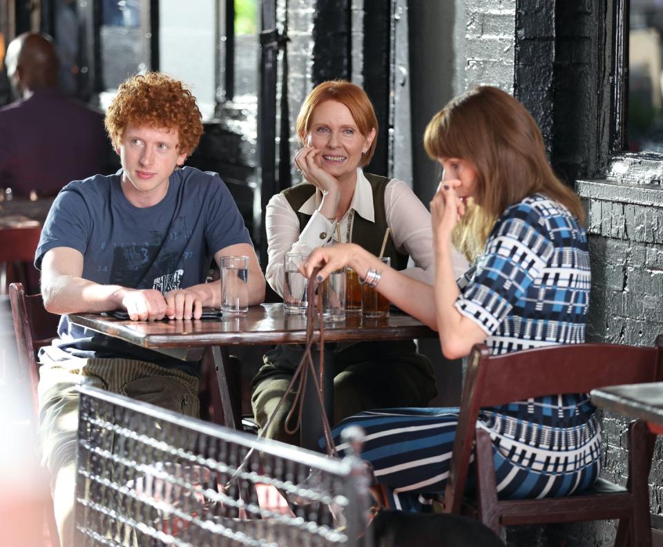 niall cunningham, cynthia nixon, dolly wells, filming and just like that season 3