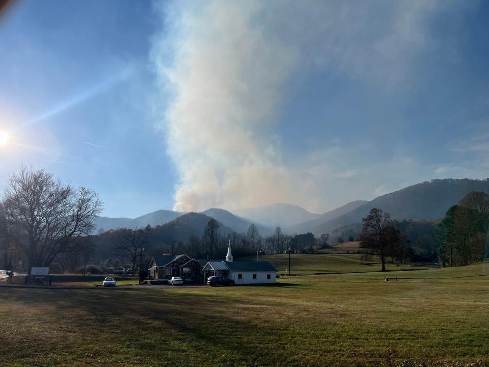 Photos of the East Fork Fire in Jackson County the morning of Nov. 6, 2023.