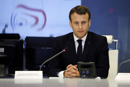 French President Emmanuel Macron presides over an emergency crisis meeting at the Interior Ministry in Paris, France, late 16 March 2019. Christophe Petit Tesson/Pool via REUTERS