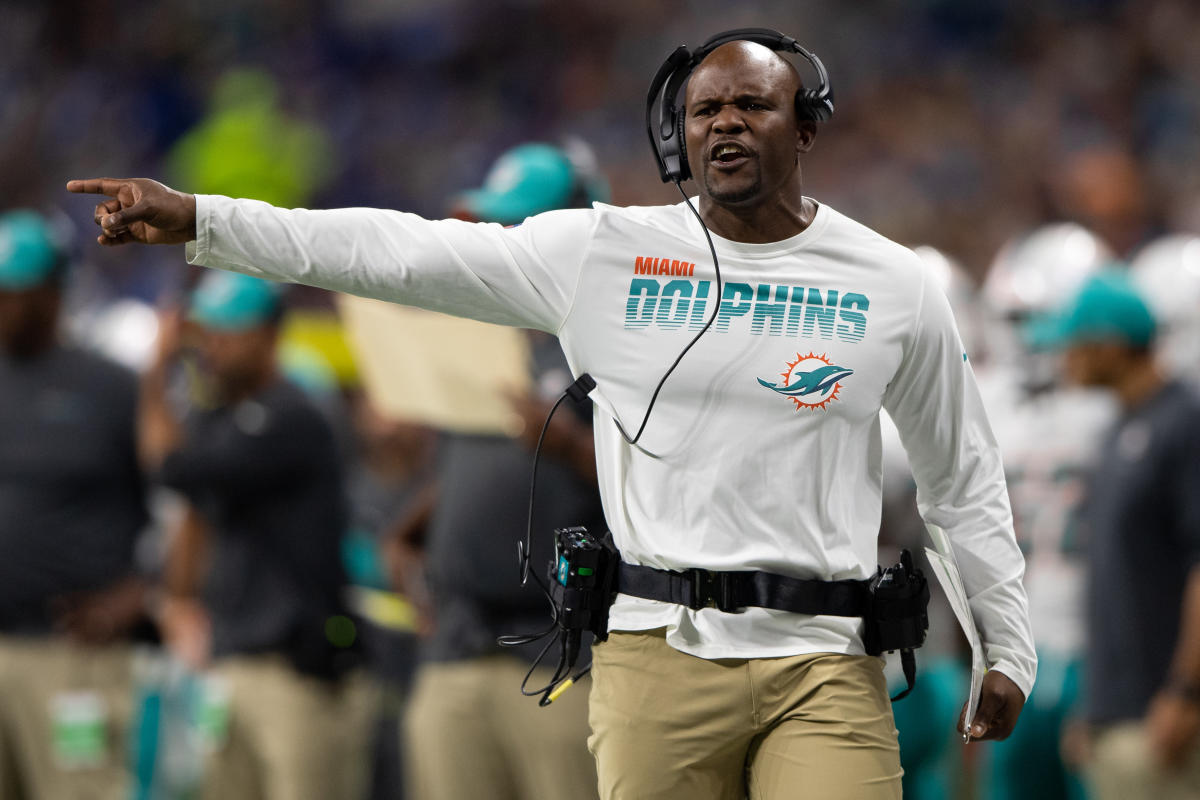 Dolphins trailing Bills 19-7 at Halftime, Adjustments Needed - The