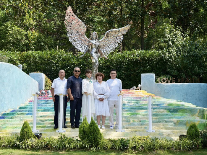 Coco was laid to rest in her mother's ancestral hometown in Wuhan, at the Shimen Peak Memorial Park in October 2023