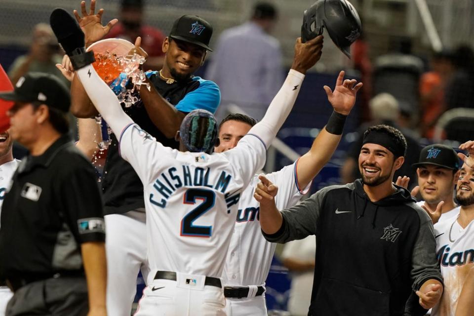 NACIONALES-MARLINS (AP)