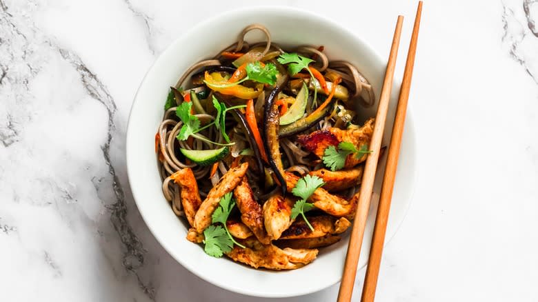 chicken and veg soba noodles