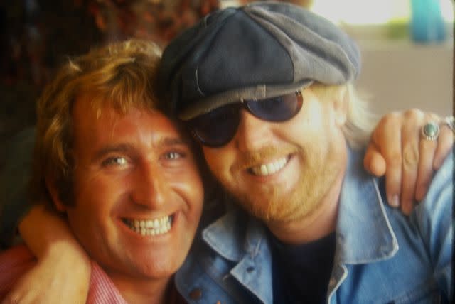 <p>Malcolm Frederick Evans Archives</p> Mal Evans with Harry Nilsson, mid '70s.
