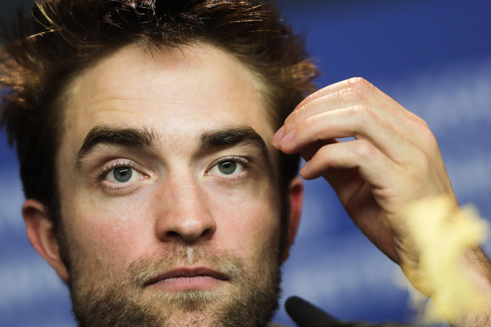 Pattinson auf der Pressekonferenz zum Film „Damsel“. (Bild: AP Photos)