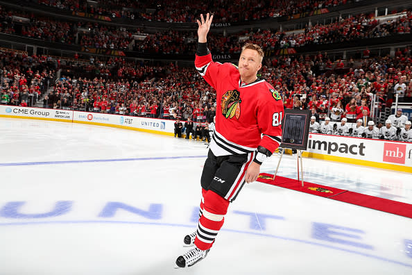 CHICAGO, IL - OCTOBER 30: Marian Hossa #81 of the Chicago Blackhawks waves to the crowd during his 500th goal ceremony prior to the game against the Los Angeles Kings at the United Center on October 30, 2016 in Chicago, Illinois. (Photo by Chase Agnello-Dean/NHLI via Getty Images)