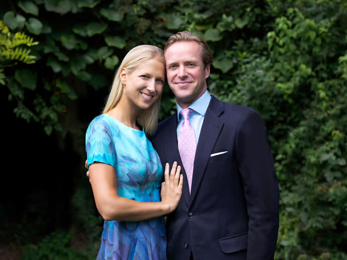 Lady Gabriella Windsor y Thomas Kingston anunciando su compromiso