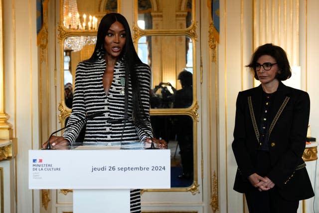 France Naomi Campbell