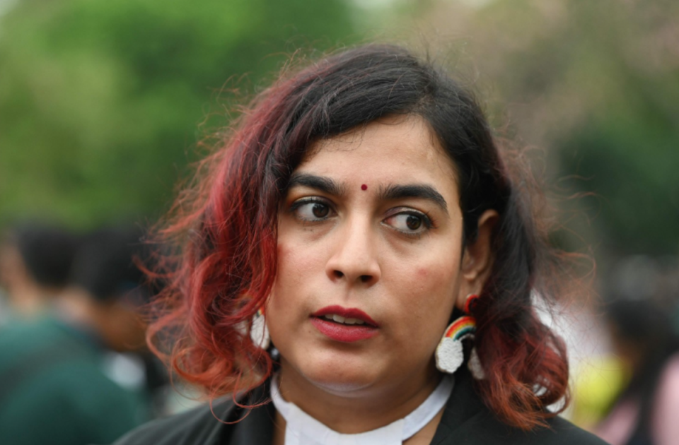 LGTB+ activist Shivangi Sharma speaks with the media at the courtyard of India’s Supreme Court (Sajjad HUSSAIN / AFP)