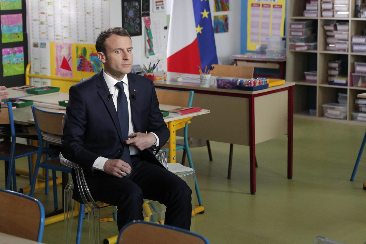 Bac, vacances raccourcies, programmes d’histoire... L’ordonnance de Macron (ici en 2018) pour l’Education nationale