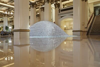 Elise Morin's (b. 1978, Paris, France) brilliant SOLI, originally commissioned in 2019, was significantly expanded for the Hong Kong exhibition.  Photo: The Peninsula Hotels.