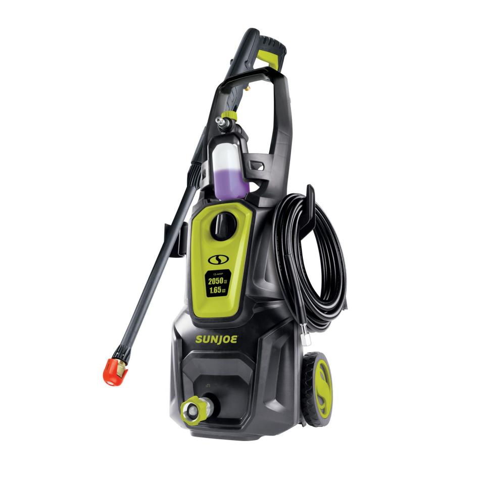 Sun Joe SPX2680-MAX Electric Pressure Washer. Image via Walmart.