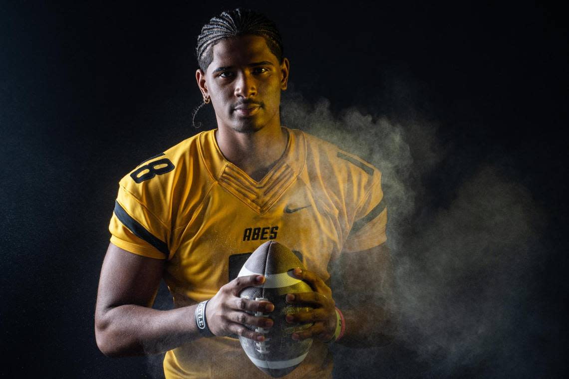 Lincoln High School defensive end Jayden Wayne photographed in Tacoma, Wash., on Monday, Aug. 31, 2020.