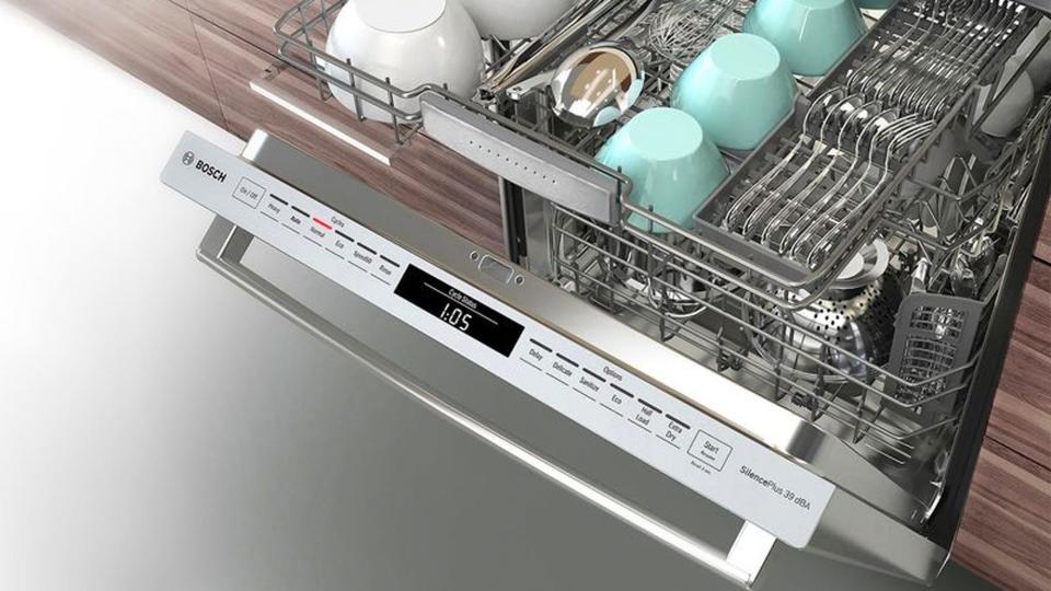 Our pick for the best dishwasher—the Bosch 800 Series SHPM98W75N (2017)