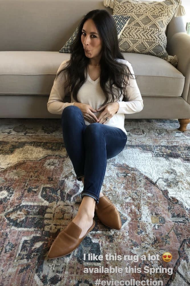 Joanna Gaines Shows Off Her Growing Belly: 