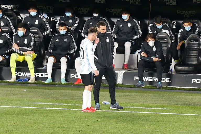 De técnico a capitán: Scaloni convenció a Messi y, a partir de allí, a todo el plantel