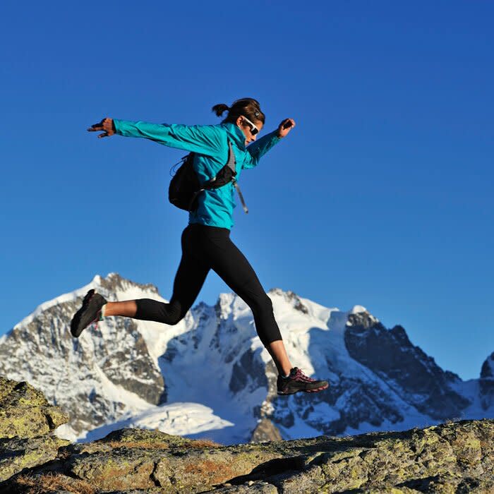 woman-trail-running-700_0.jpg