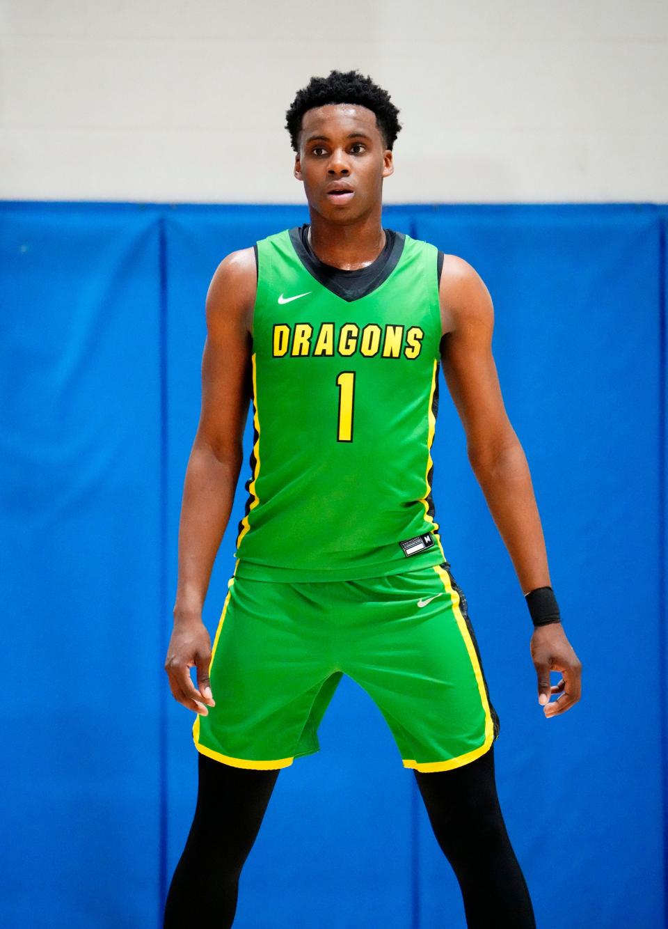 AZ Compass Prep small forward Mookie Cook (1) during a game at Dream City Christian Church in Glendale on Jan. 27, 2023.